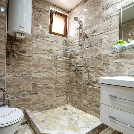 Park Emilin דירה